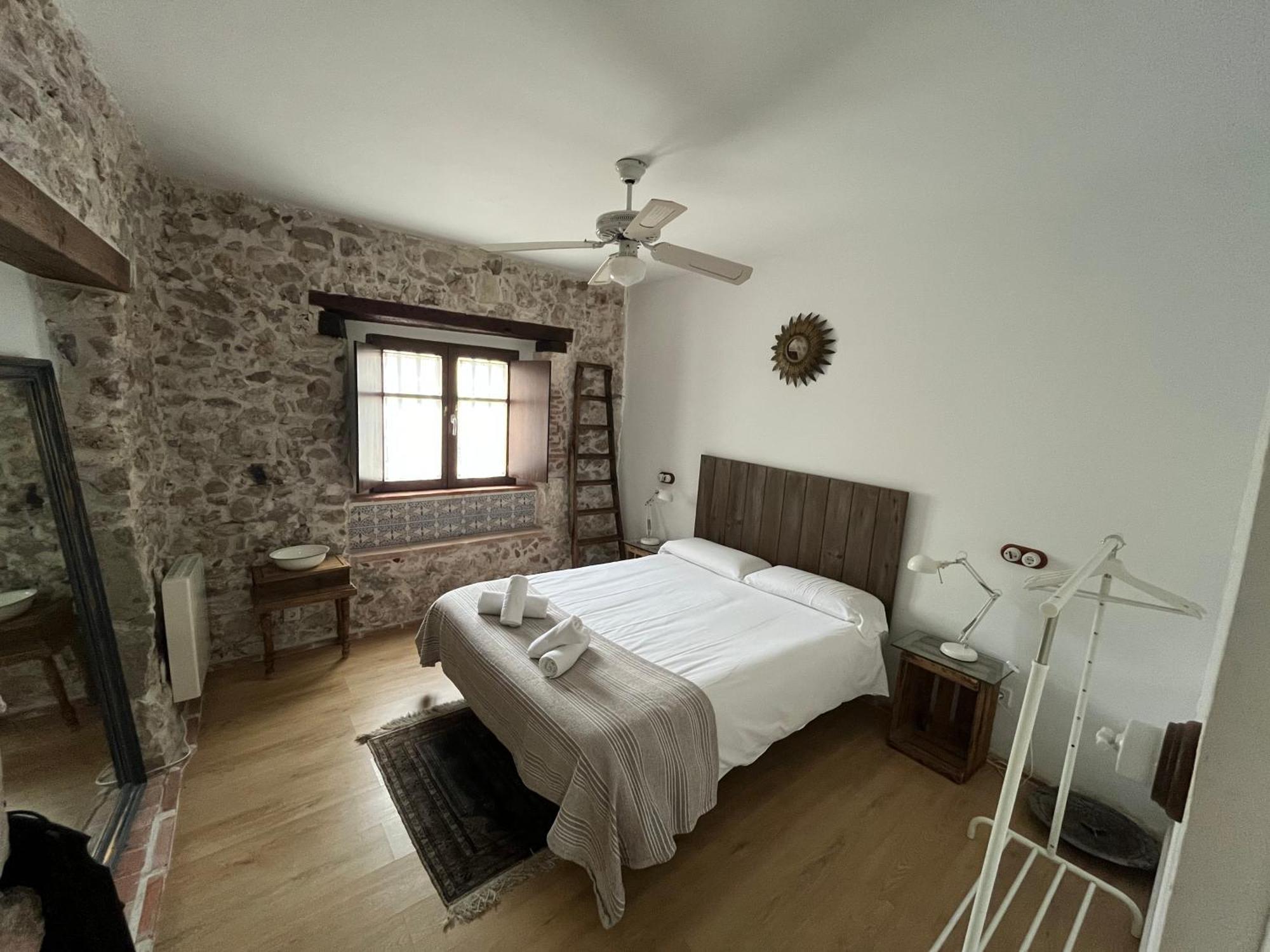 Alojamiento De Piedra Con Encanto Burgo Dış mekan fotoğraf